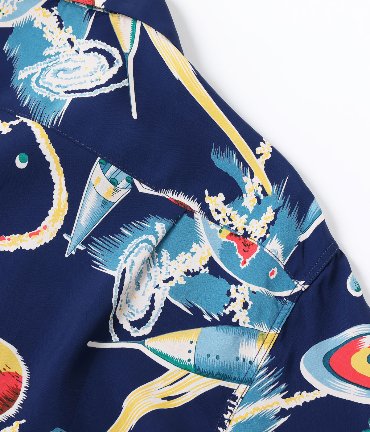 Lot No. SS39477 / SUN SURF SPECIAL EDITION ��THE SPACE SHIP��