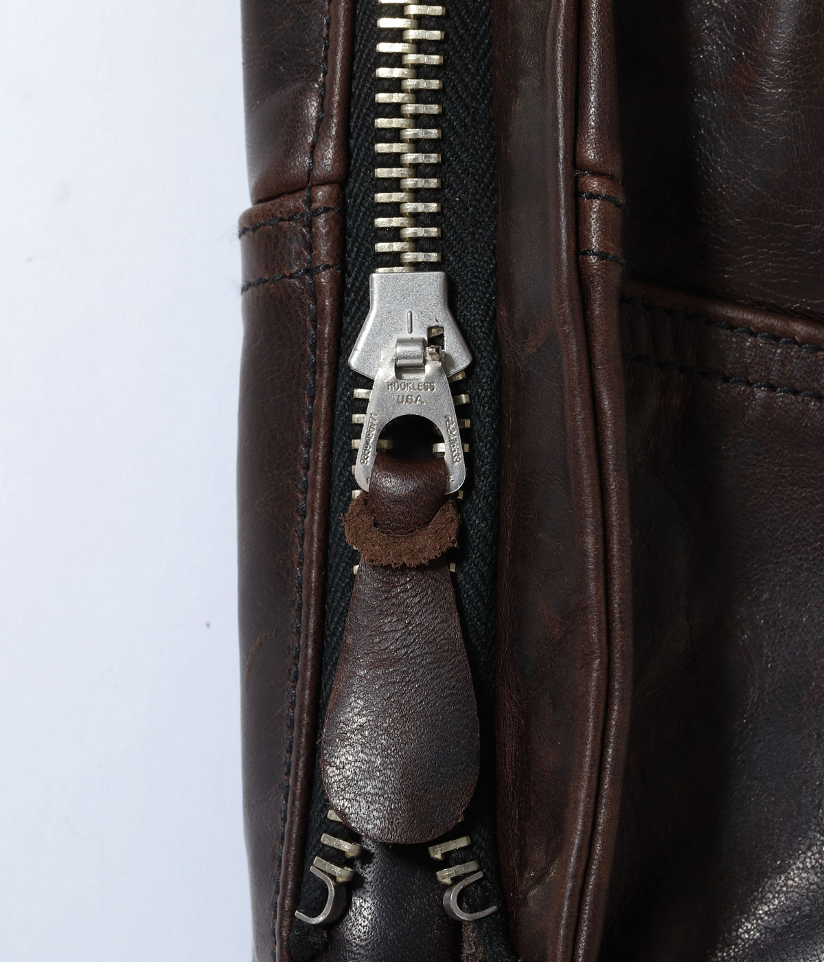 Lot No. BR80664 / WILLIAM GIBSON COLLECTION BLACK B-2