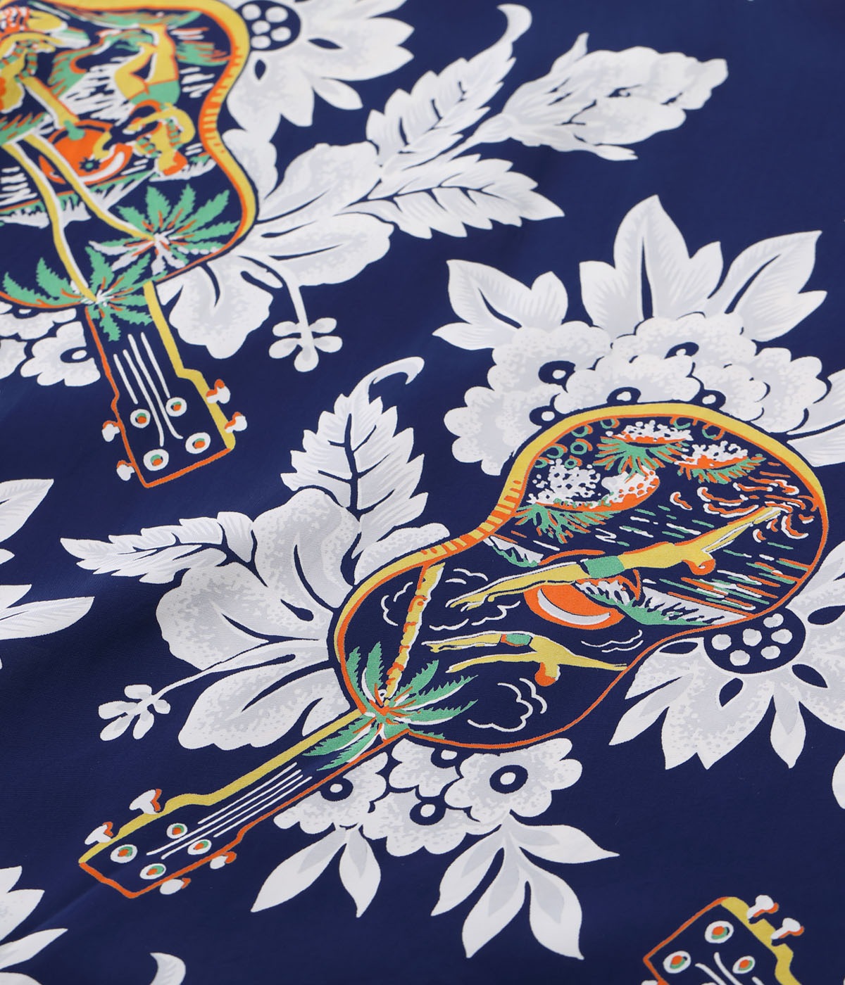 Lot No. SS39613 / RAYON HAWAIIAN SHIRT ��UKULELE MELODY��