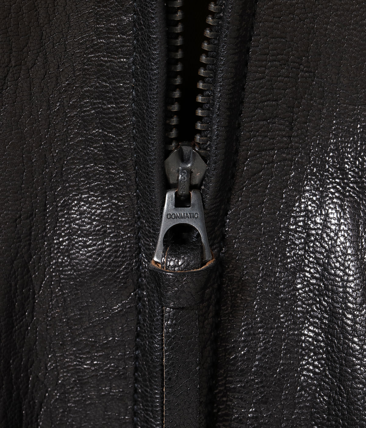 Lot No. BR80671 / WILLIAM GIBSON COLLECTION BLACK AN6552