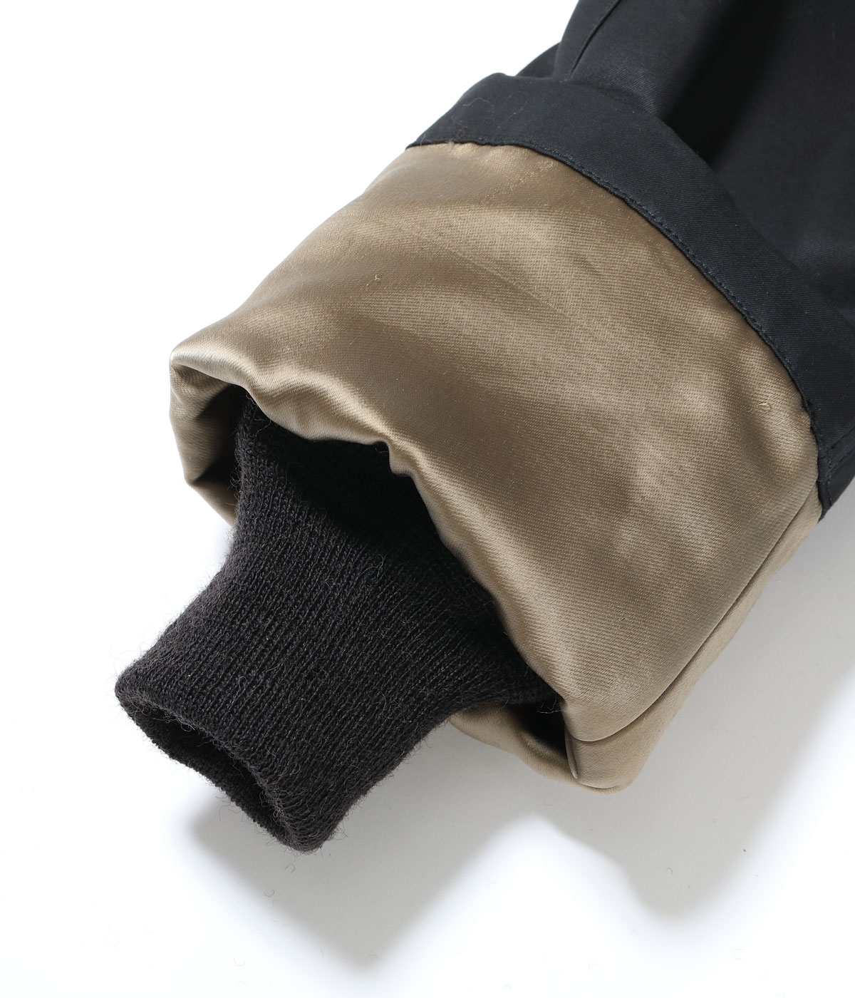 Lot No. BR15777 / WILLIAM GIBSON COLLECTION BLACK AL-1