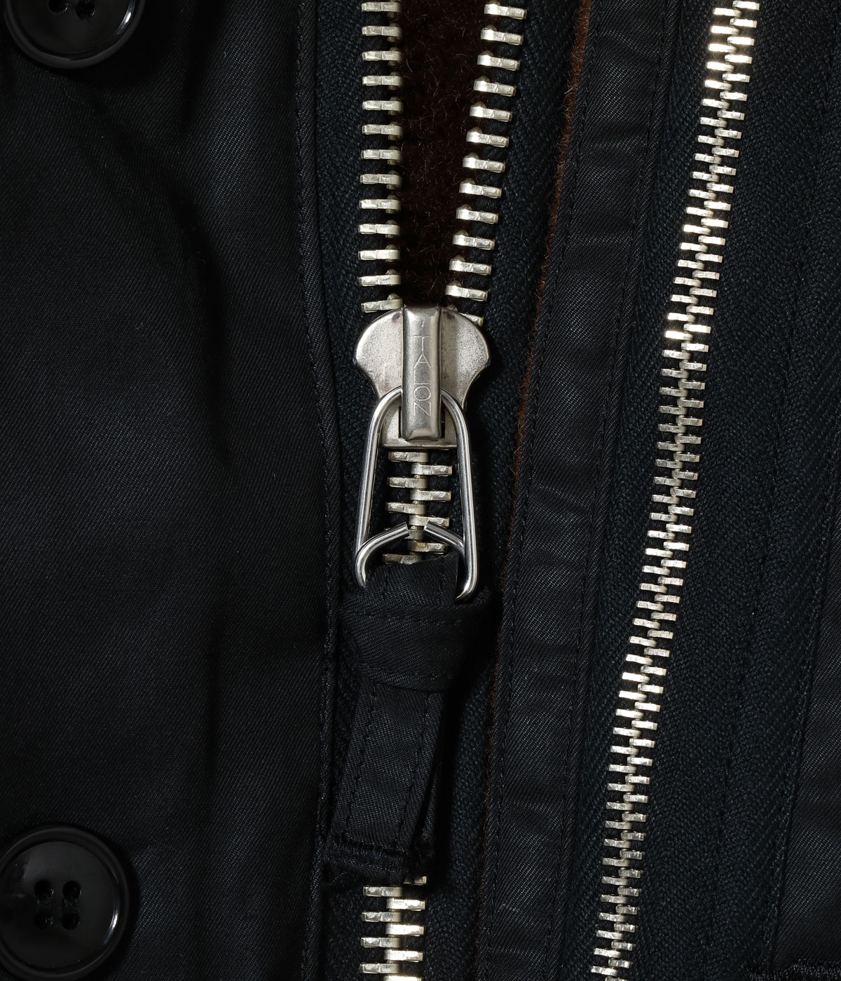 Lot No. BR15777 / WILLIAM GIBSON COLLECTION BLACK AL-1