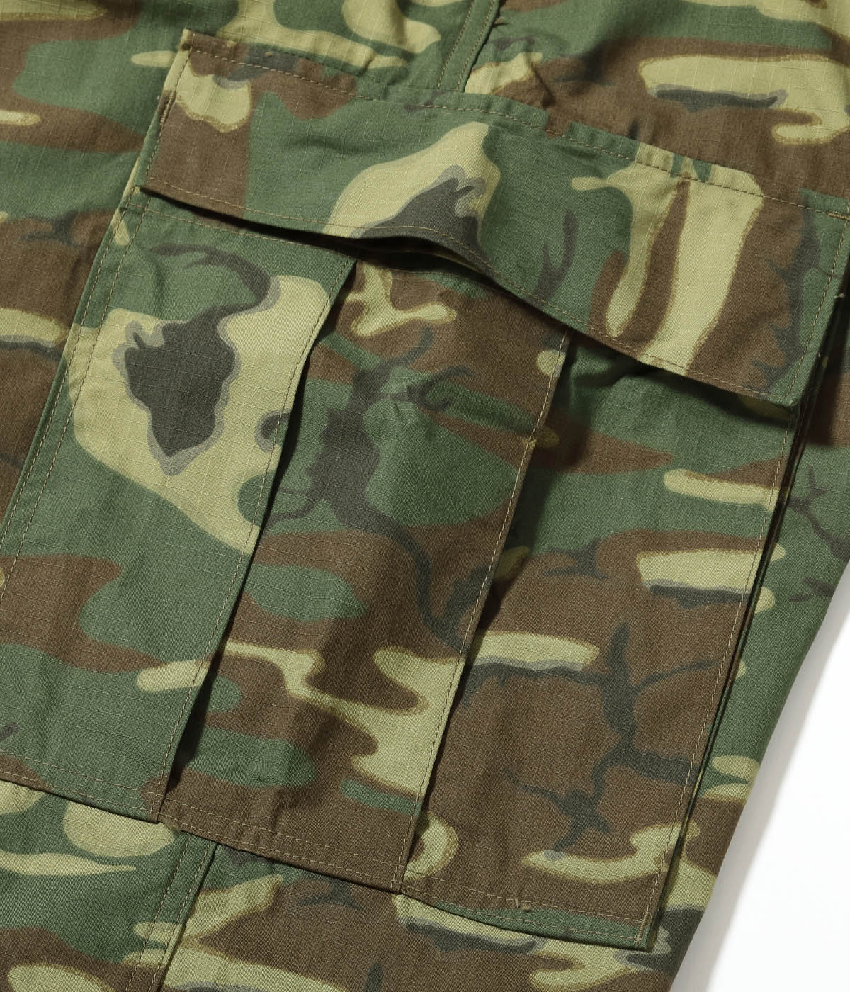 Lot No. BR42528 / TROUSERS, MAN'S, CAMOUFLAGE COTTON, WIND RESISTANT POPLIN, CLASS 2