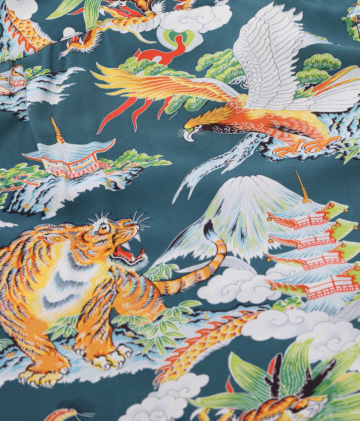 Lot No. SS39743 / SUN SURF SPECIAL EDITION ��EAGLE, TIGER, DRAGON��