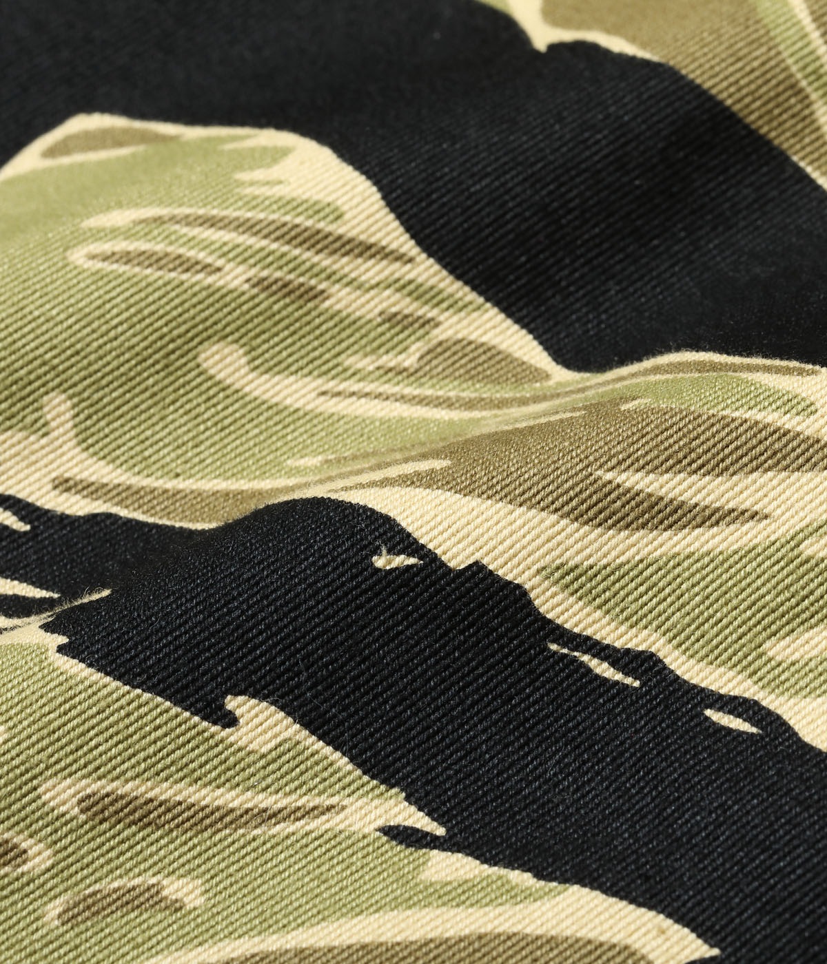 Lot No. BR15587 / GOLD TIGER PATTERN JACKET