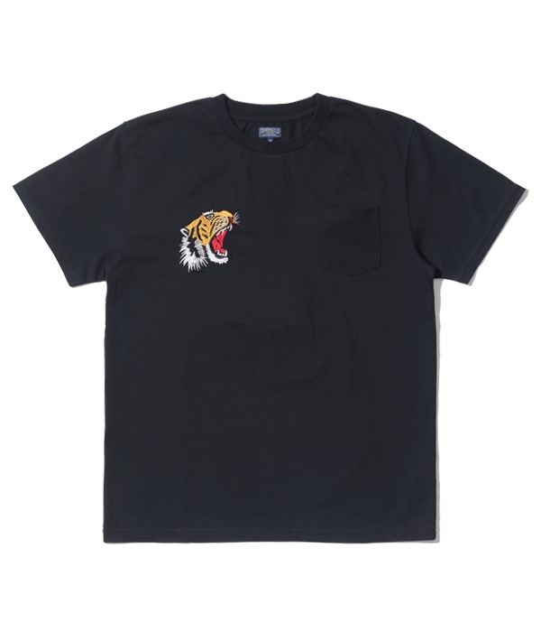 Lot No. TT78533 / SUKA POCKET T-SHIRT EMBROIDERED GOLD TIGER