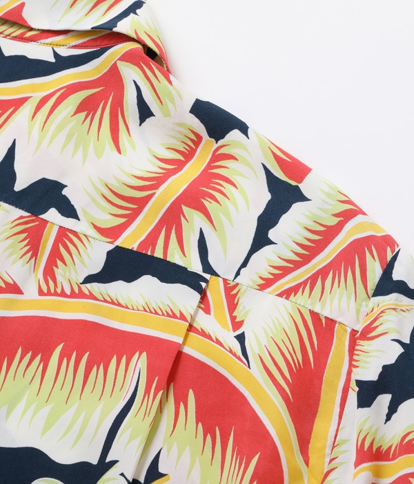 Lot No. SS39063 / SUN SURF SPECIAL EDITION ��SURF RIDER�� (PULLOVER SHIRT)