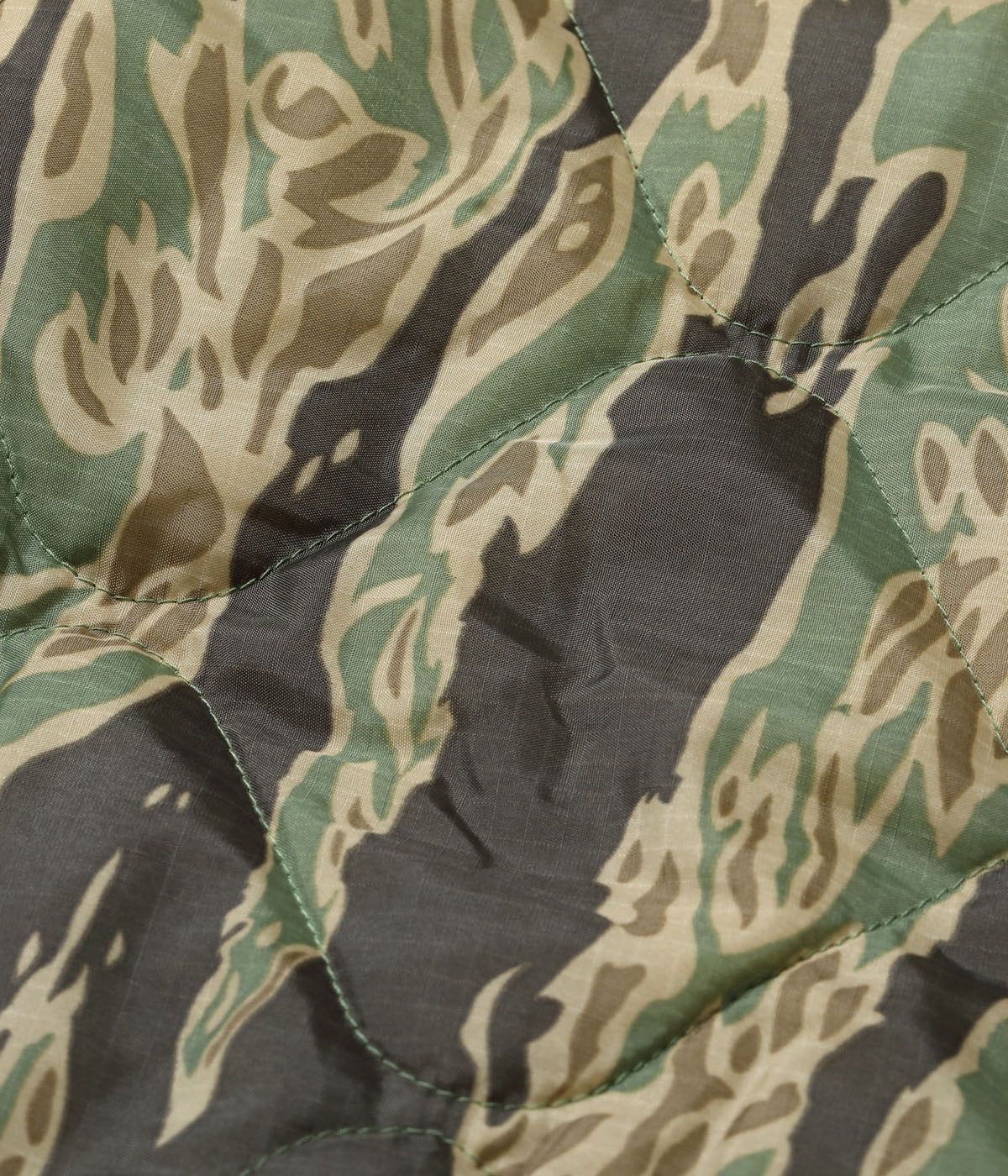 Lot No. MO15821 / MODUCT JACKET, DECK, TANK