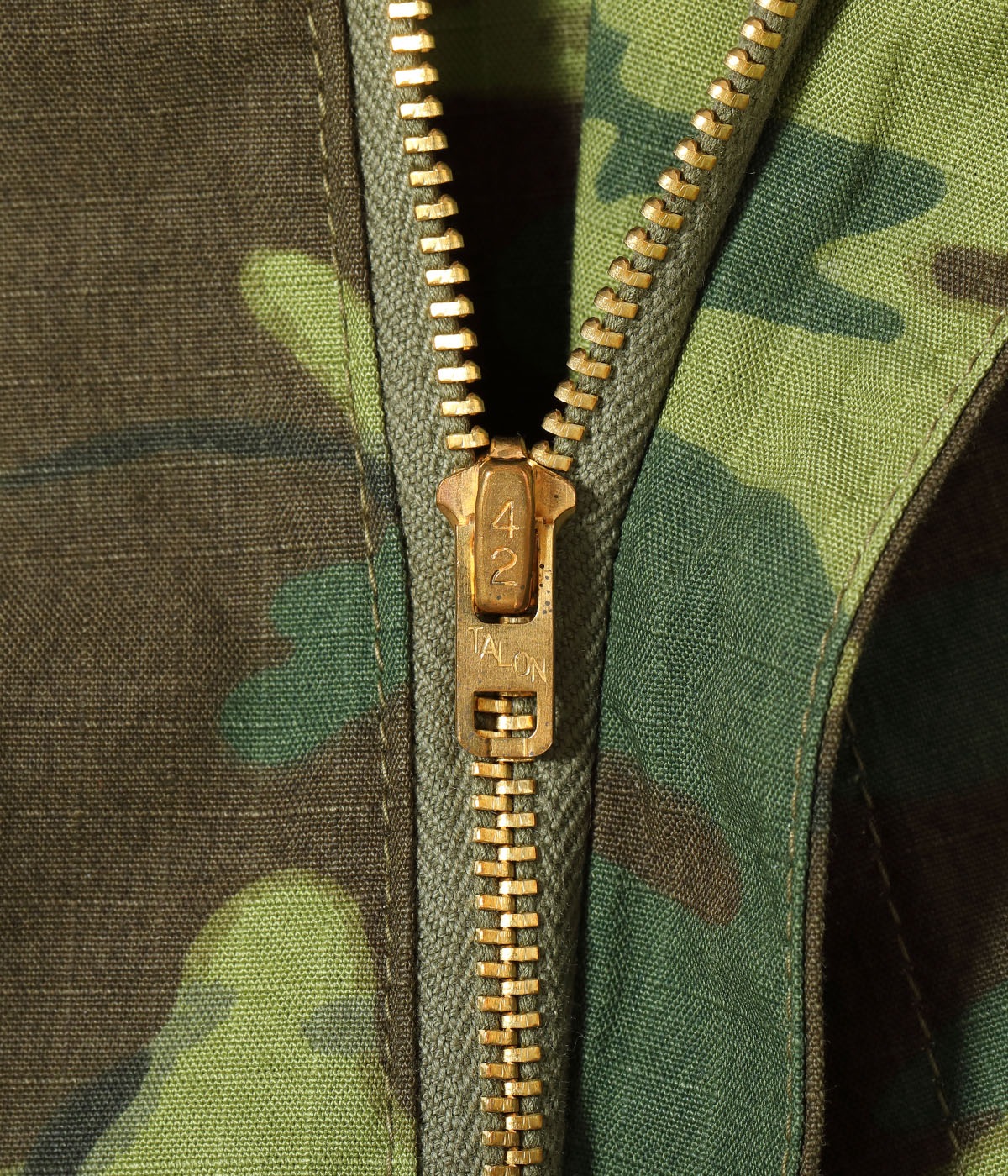 Lot No. BR52532 / TROUSERS, MAN'S, CAMOUFLAGE COTTON, WIND RESISTANT POPLIN, CLASS 2 SHORTS