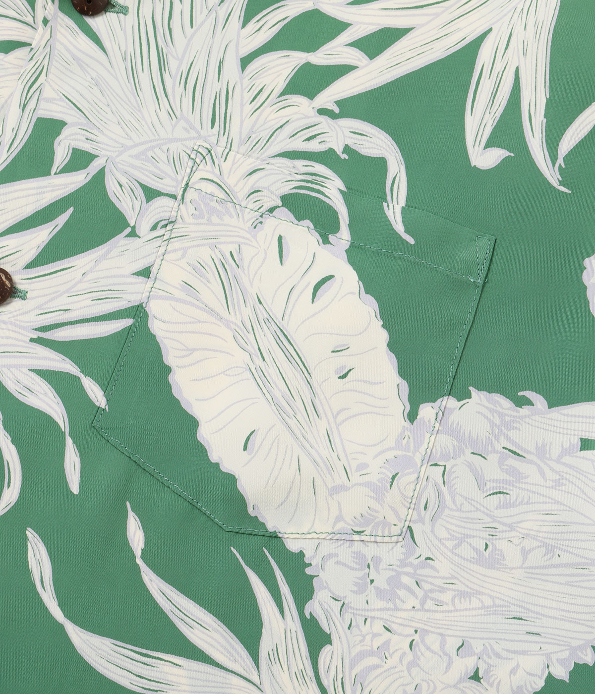 Lot No. SS39413 / RAYON HAWAIIAN SHIRT ��ISLAND PINEAPPLE��