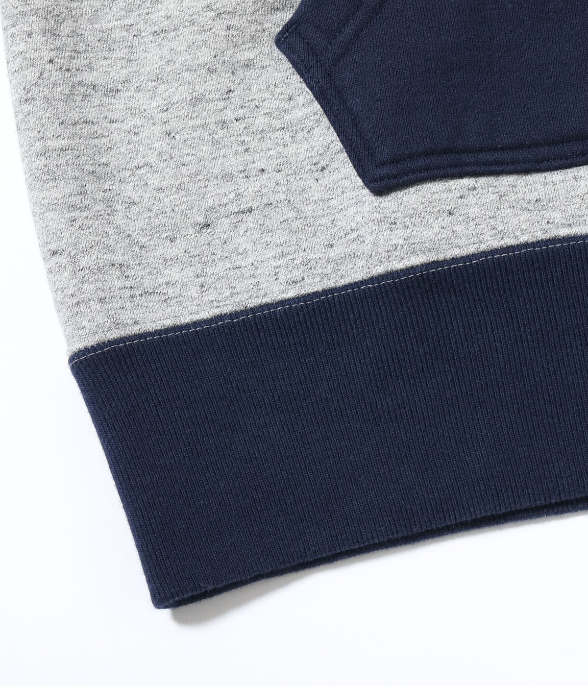 Lot No. WV69642 / ATTACHED HOOD PARKA