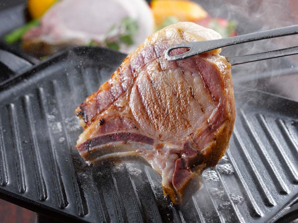 秀麗豚 骨付きロースハム　G-741