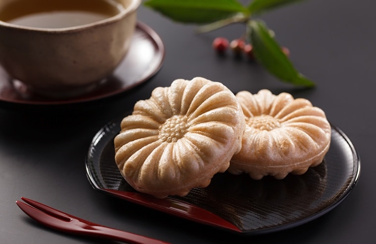 極上薄皮贅沢最中