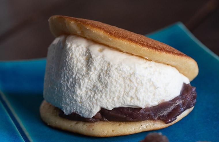 濃厚クリーム夢舞うどら焼き