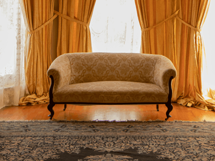 ヴィンテージ・エレガンス・ソファ