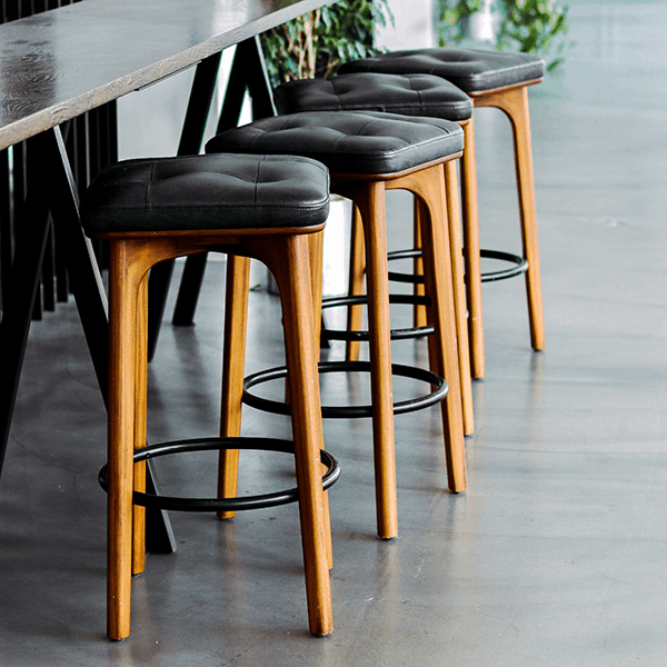 ウッドグレース・カウンターチェア（オプションプルダウン）