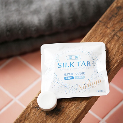 㤪ʽúޥåȡ  SILK TAB ڰʡ8 + ץॽȡѲʡ3503 EpsomSalt NICHIGA(˥) TK0