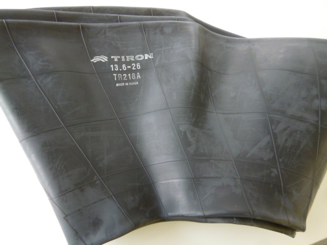 チューブ 新品 タイヤ 13.6−26用 トラクター