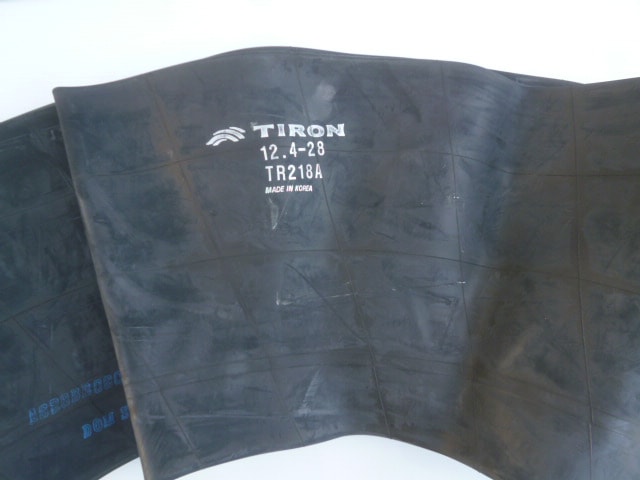 チューブ 新品 タイヤ 12.4-28用 トラクター