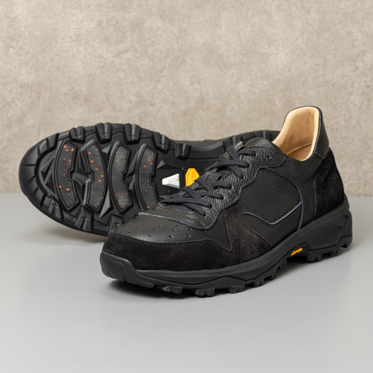 トレーディングポスト RUN-CLIMB BLACK+BLACK トレッキングスニーカー メンズ