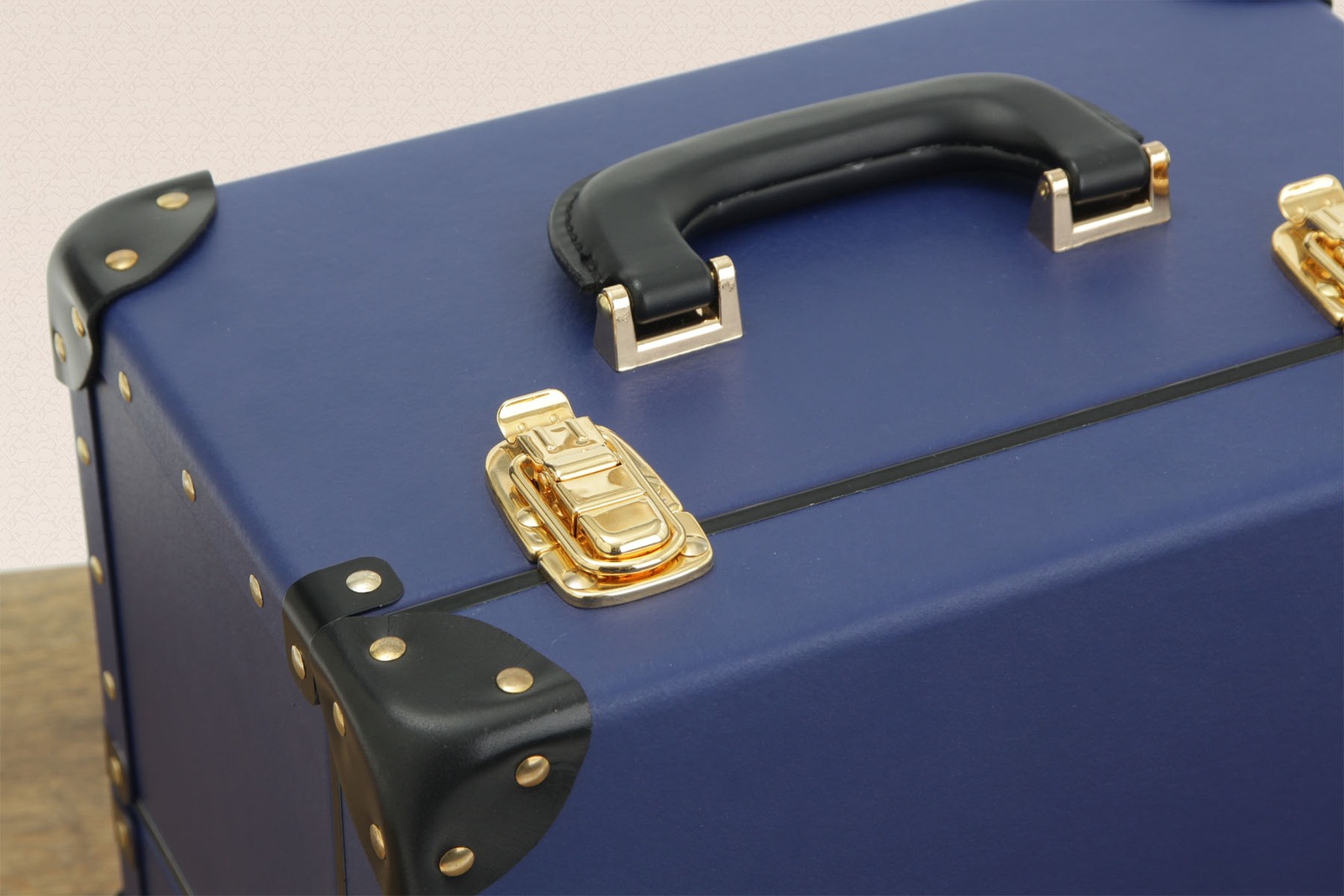 タイムボイジャー シューケア用品収納ボックス NAVY メンテナンスボックス