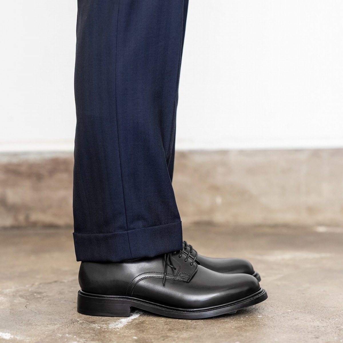 新品 Tricker's スエード 革靴 daniel ダービーシューズ 新品 Tricker's スエード 革靴 daniel ダービーシューズ