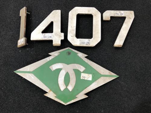 神戸市交通局 側面 車番・局章(1407-2)