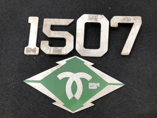 神戸市交通局　側面　車番・局章（1507-2）