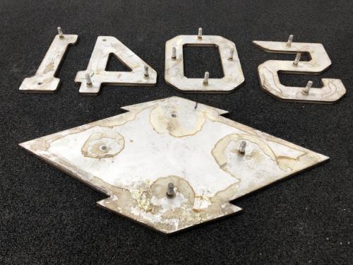 神戸市交通局　側面　車番・局章（1405-1）