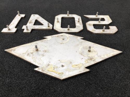 神戸市交通局　側面　車番・局章（1405-2）