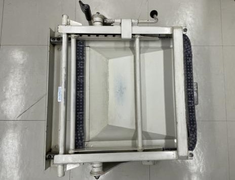 広島高速交通 運転席 椅子 ※広島高速交通様車両基地へ平日限定引取り(要 日程調整)