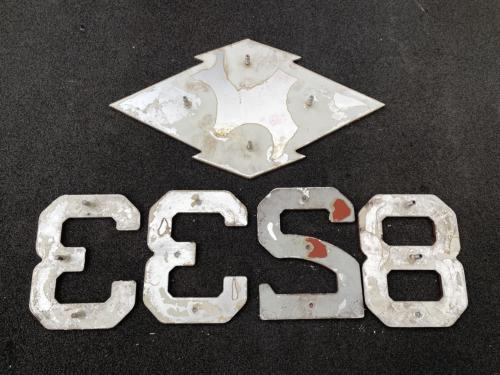 神戸市交通局 側面 車番・局章(3328-2)