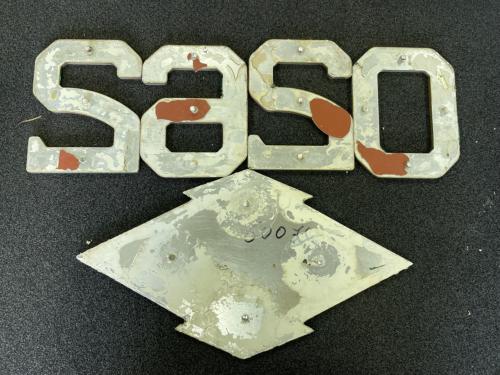 神戸市交通局 側面 車番・局章(2620-1)