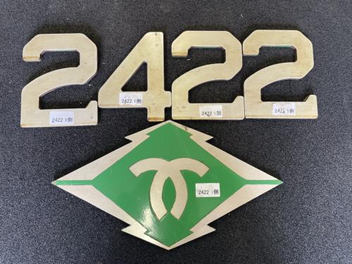 神戸市交通局 側面 車番・局章(2422-1)