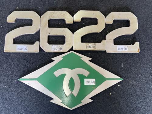 神戸市交通局　側面　車番・局章（2622-1）