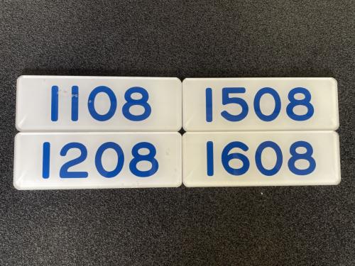 神戸新交通　客室内車番表（大）08号車(1108、1208、1508、1608)
