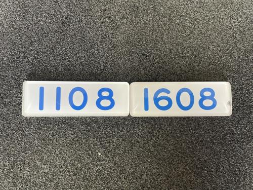 神戸新交通　客室内車番表（小）08号車(1108、1608)