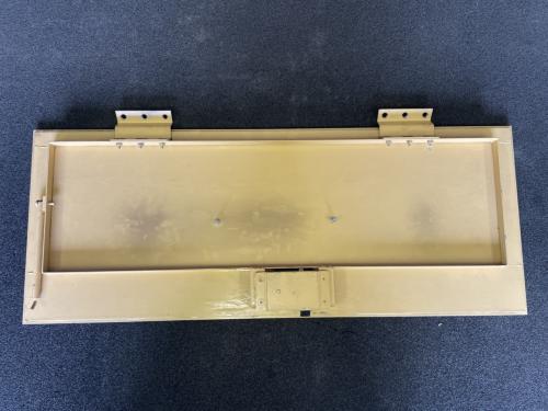 神戸市交通局　客室内車番表示板（蓋付　7501号車）