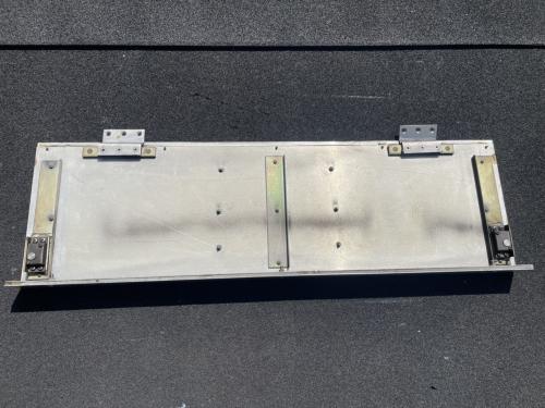 Osaka Metro 鴨居戸(中間車:番号板・室内名板付き 2304号車)