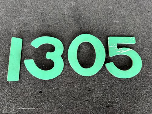 京都市交通局　車号板（1305）