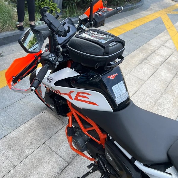 KTM Duke125/Duke200/Duke250/Duke390 11-21年 クイックリリースタンクバッグ