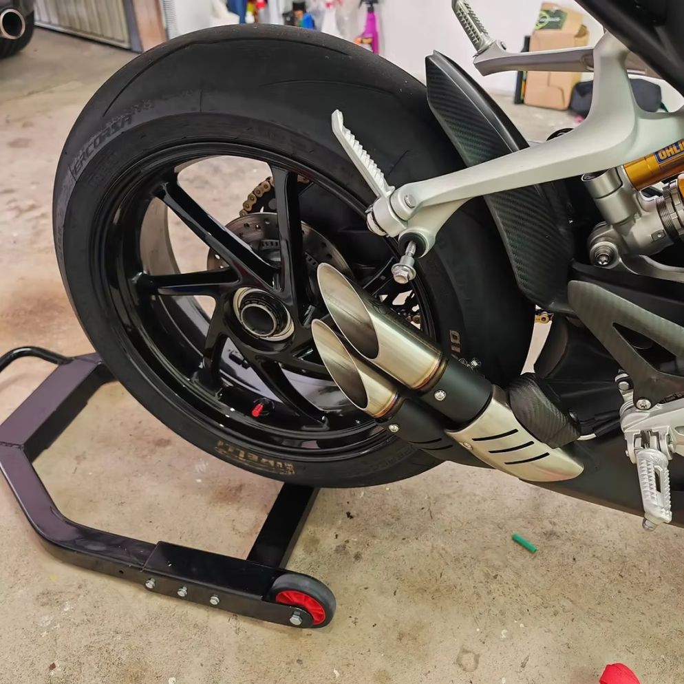 TRIUMPH SPEED TRIPLE 1200 RS 25年以降 PRO-RACE GP-S1 ツインチタンエキゾーストチップ