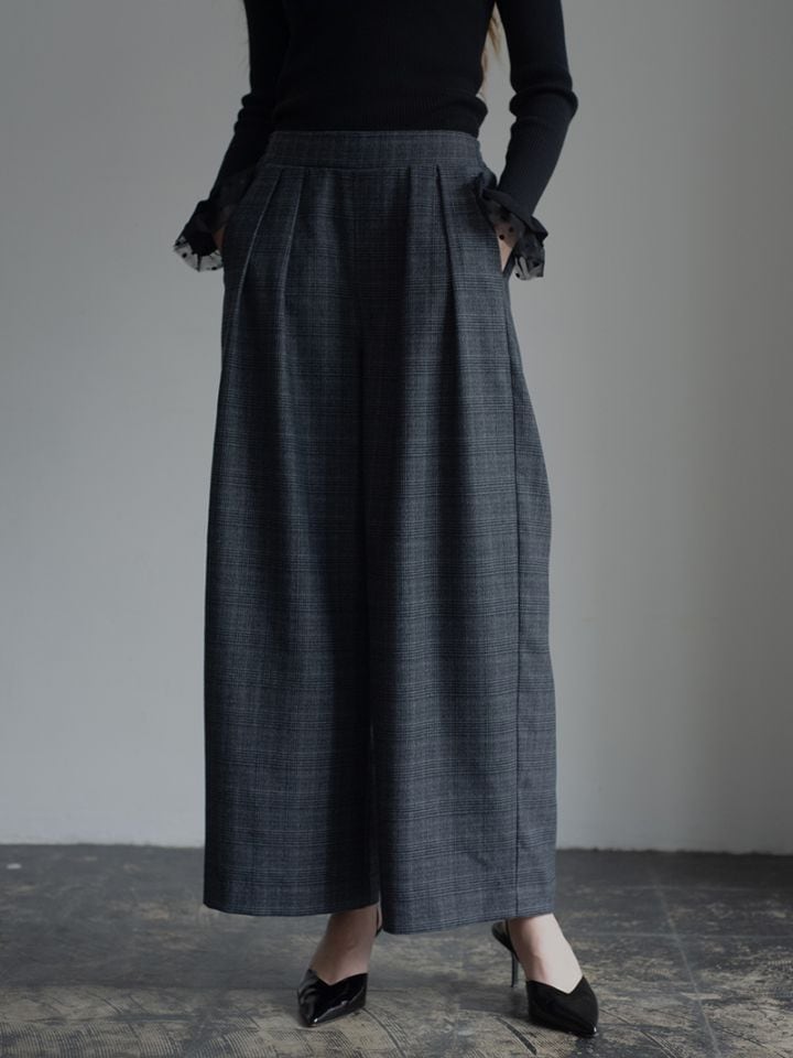 トレフルプラスワン/ラッピングパーカー/ベージュ/新品未使用 トレフルプラスワン/ラッピングパーカー/ベージュ/新品未使用