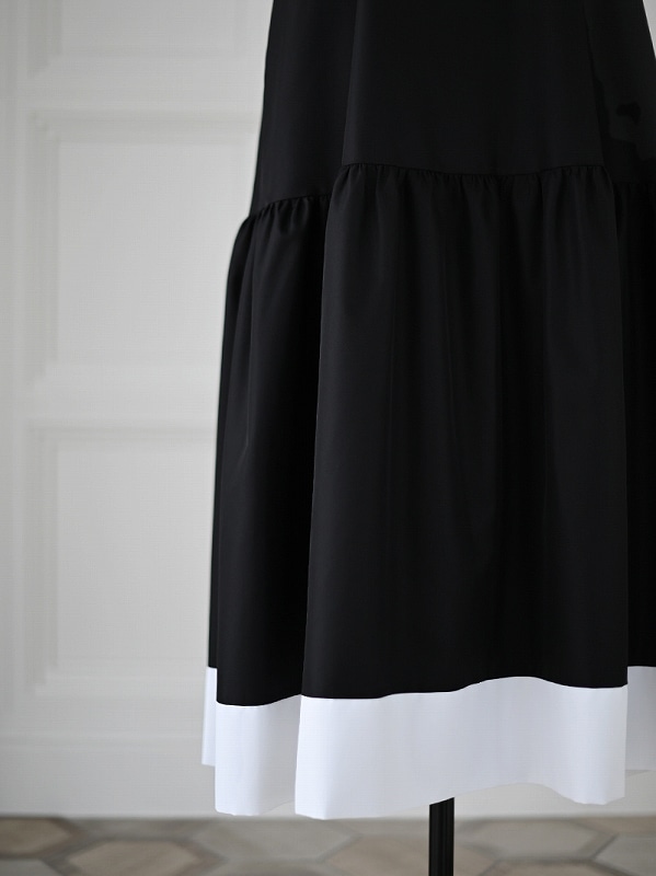 【美品】TREFLE+1 トレフルプラスワン リラワンピース 黒 バイカラー リラワンピース | Onepiece,半袖 | | TREFLE＋1（トレフルプラスワン）
