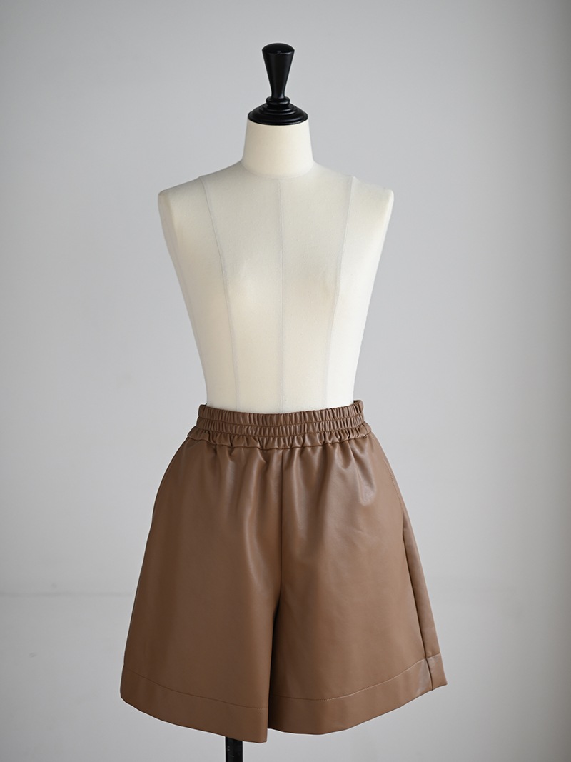 レザーライクショートパンツ | Bottoms,ショート | | TREFLE＋1