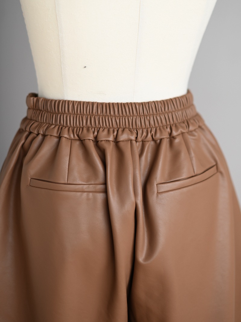 TREFLE+1 Ladyライク・スカパン　ブラック レザーライクショートパンツ | Bottoms,ショート | | TREFLE＋1