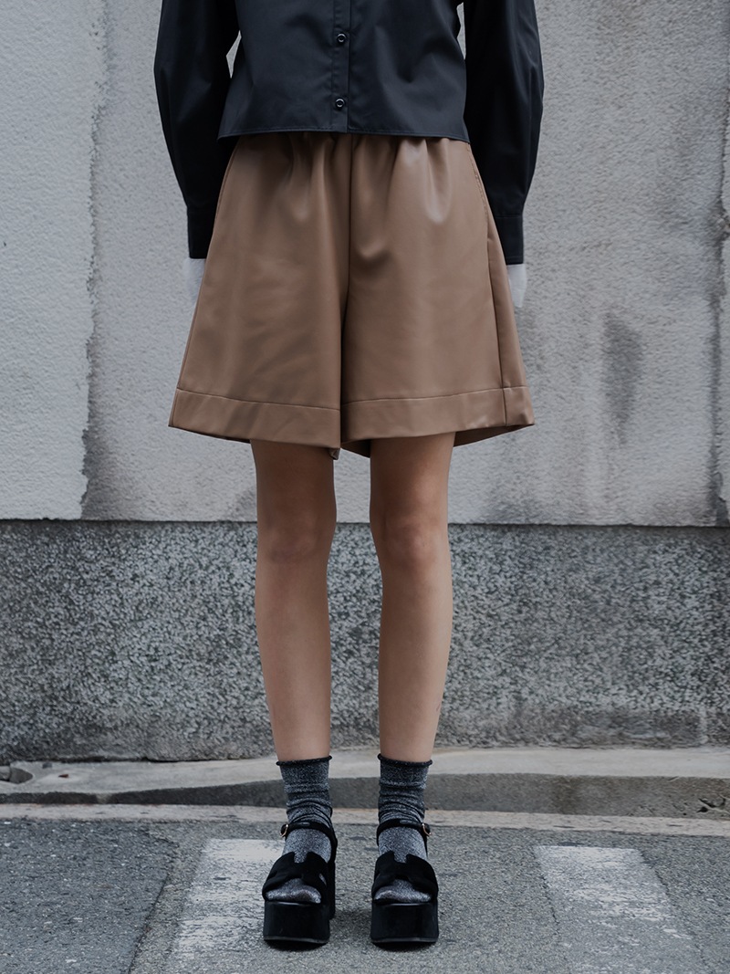 レザーライクショートパンツ | Bottoms,ショート | | TREFLE＋1