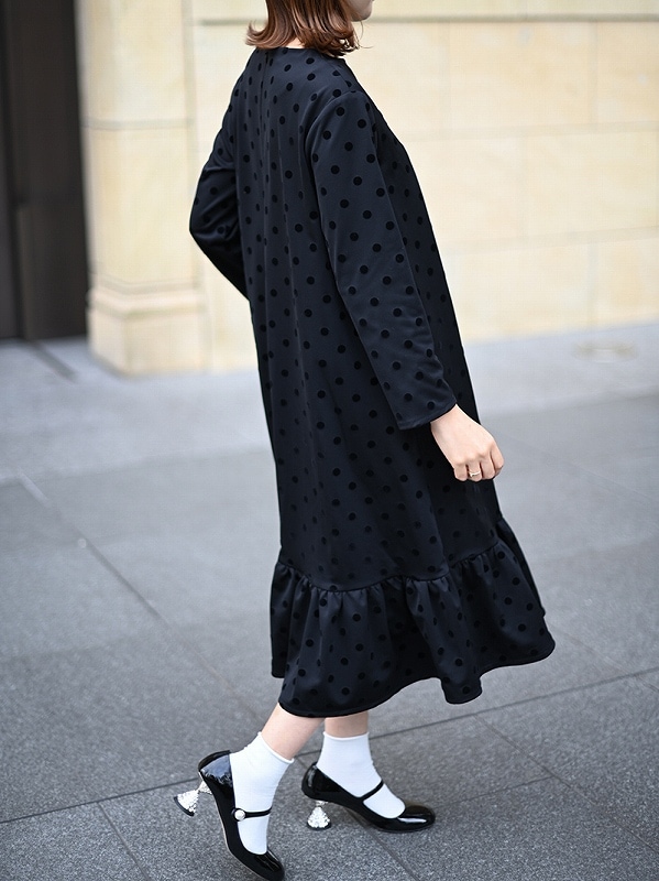 限定値下✨【新品】トレフルプラスワン　フリルドットチュールワンピース　長袖　M 限定値下✨【新品】トレフルプラスワン フリルドットチュール