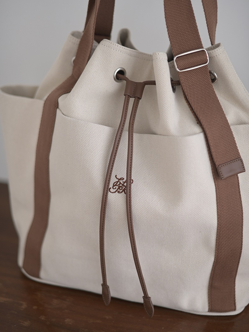 マルチバッグ-brown- | Bag | | TREFLE+1(トレフルプラスワン) マルチバッグ-brown- | Bag | | TREFLE+1(トレフルプラスワン)