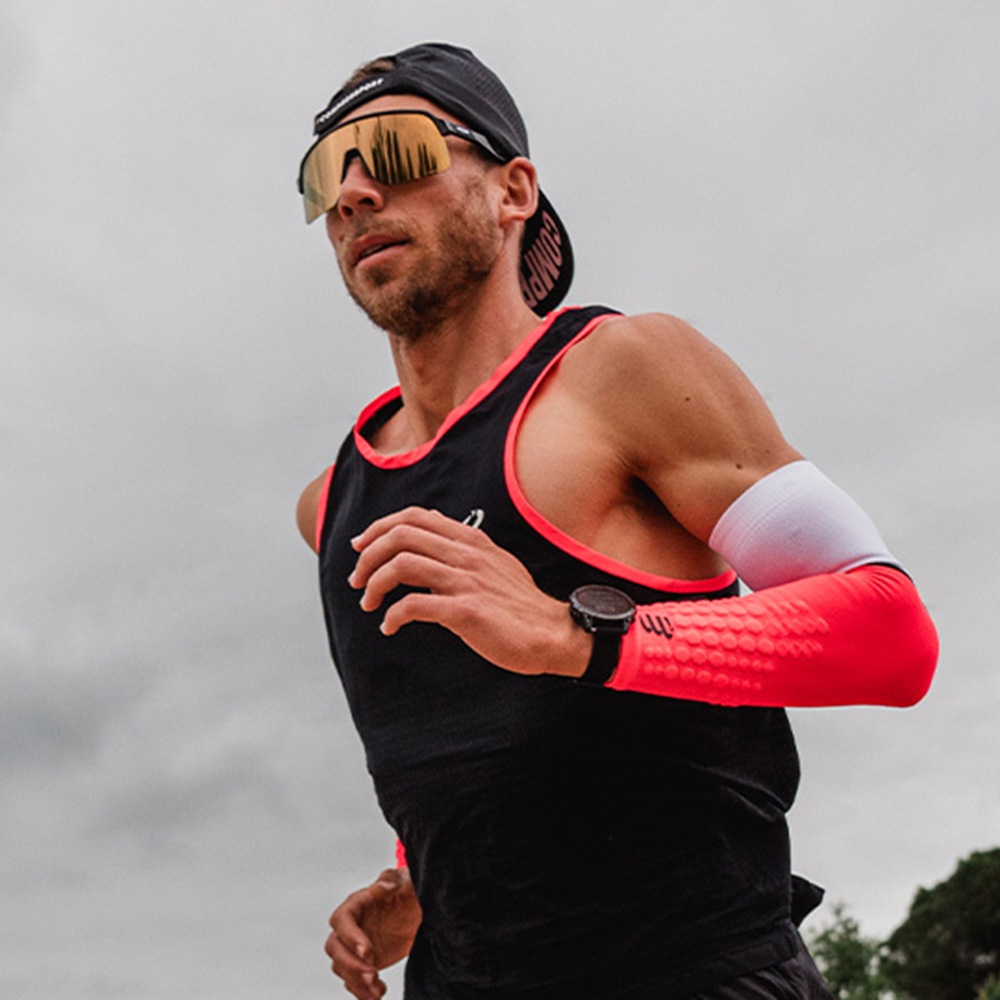 COMPRESSPORT�ʥ���ץ쥹�ݡ��ġ˥�����ե����� ����ȥ�饤�ȡڥ����५�С���